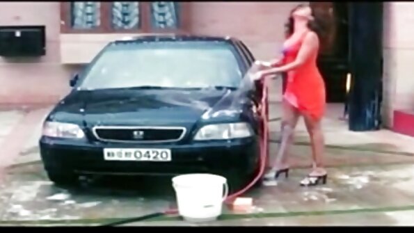 هاوية ساخنة مع قبعة وردية وجمل وردي هو محدب فلم طويل جنس