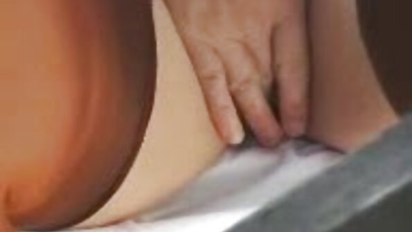 الأحمق و العضو التناسلي النسوي شقراء محشوة ببنر افلام سكس ايطالي مترجم الصعب